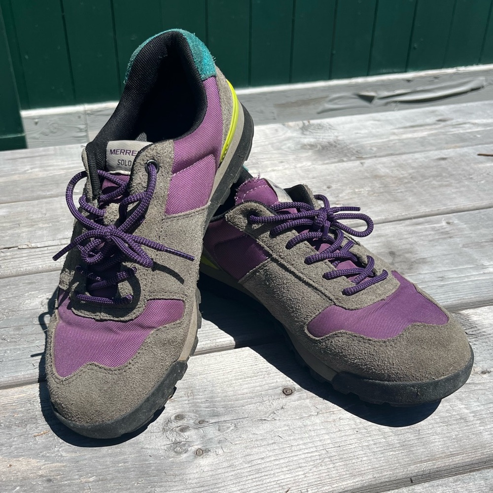 Merrell Mens Purple & Gray Trail Shoes w Teal Accent